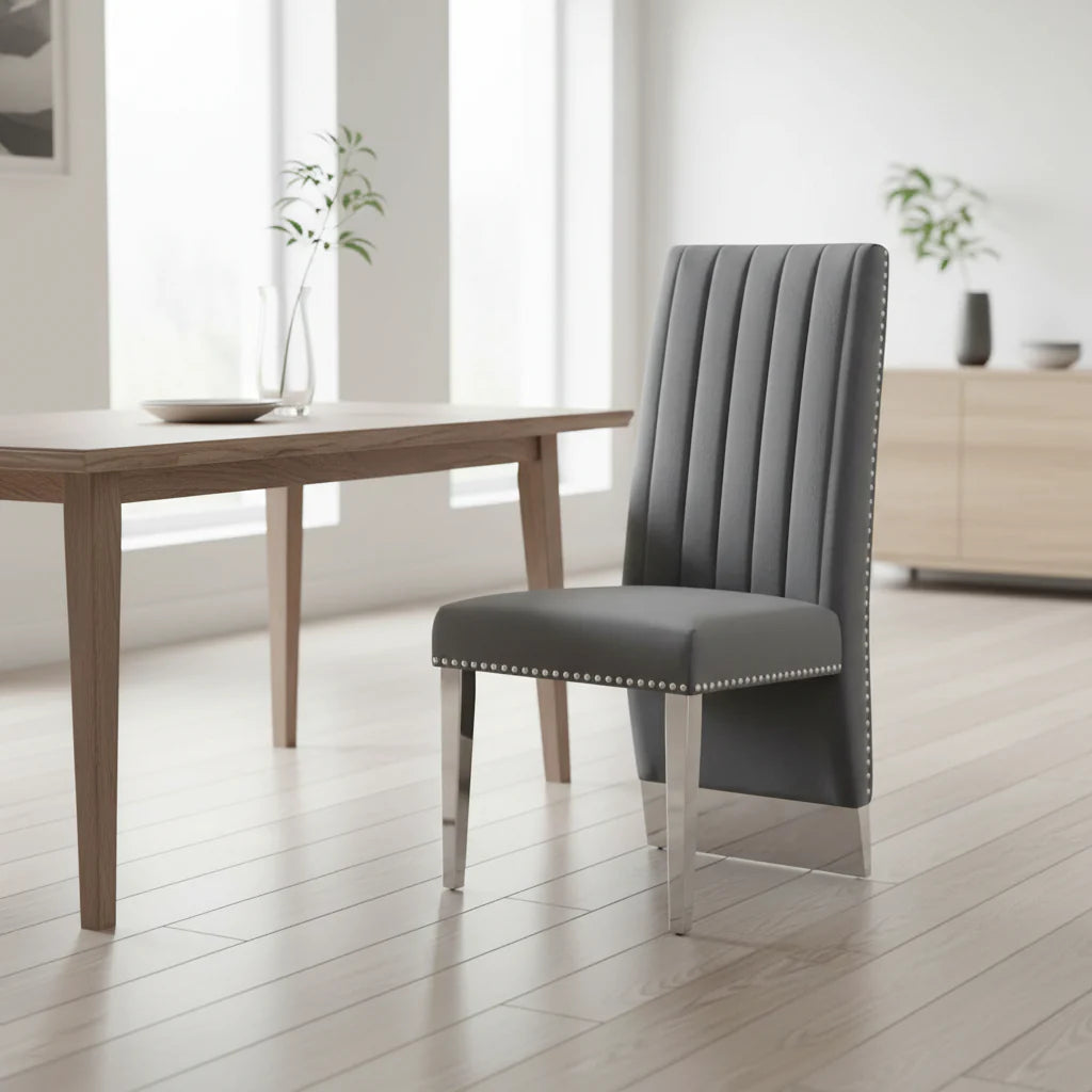 Chaise de salle à manger « Best Quality Furniture » avec dossier plissé, clous décoratifs et pieds chromés (lot de 2)