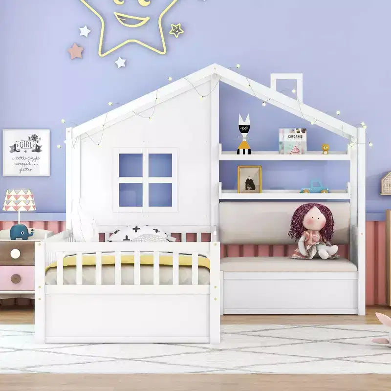 Lit cabane MAYEERTY pour enfant avec canapé, plateforme, deux tiroirs et étagère de rangement, blanc