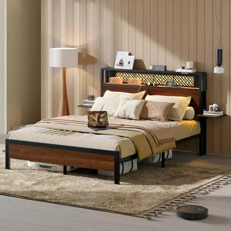 Cadre de lit Bestier Queen/Full en tissu, plateforme de lit LED, tête de lit de rangement avec étagères pliantes et station de charge