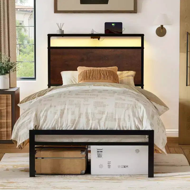 Cadre de lit double Hausource avec tête de lit LED, station de charge, aucun sommier tapissier requis