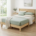 Cadre de lit plateforme Dyonery Queen Size en rotin et bois - Tête de lit bohème naturelle, lattes en bois robustes, silencieux, aucun sommier tapissier requis, poids maximal de 360 kg