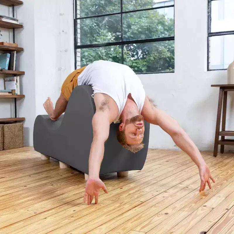Fauteuil inclinable Avana pour l'étirement et la relaxation, pieds en bois d'hévéa, similicuir - Gris sous-marin