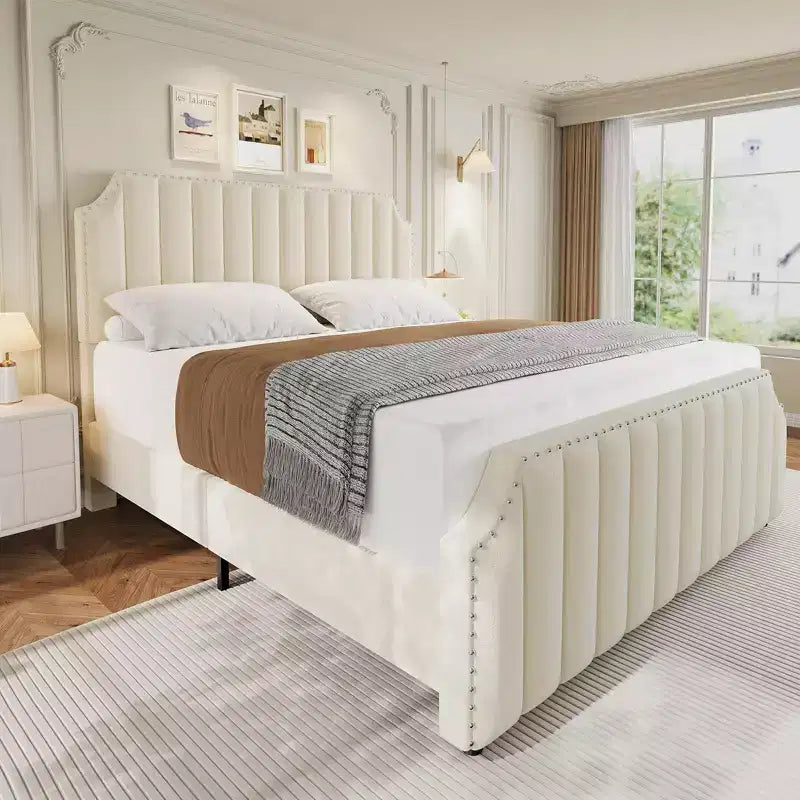Cadre de lit en velours, tête et pied de lit matelassés à rayures verticales avec rivets, lit plateforme rembourré, lattes en bois robustes
